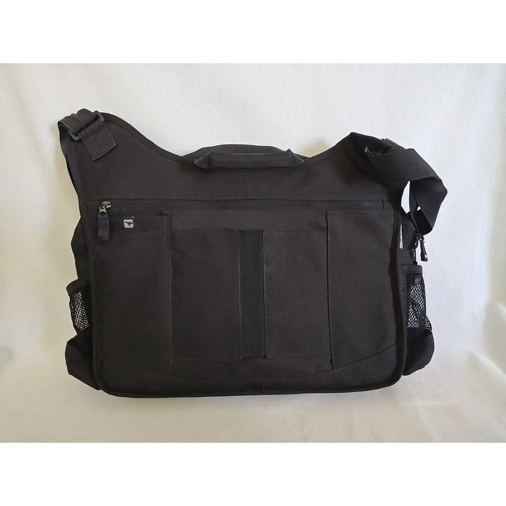 OGIO Tech Specs HTC Laptop Sleeve Black Nylon Multi Pockets Messenger Bag Clean!
